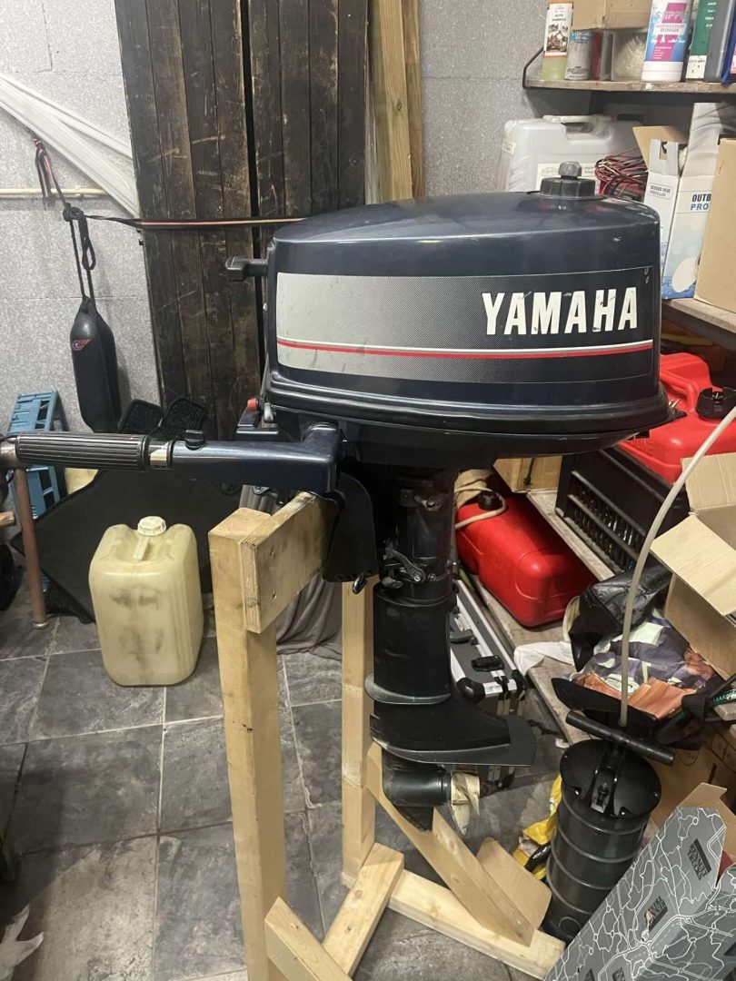 Suzumar 2,65 airdeck rubberboot met 4 pk yamaha 2 takt .