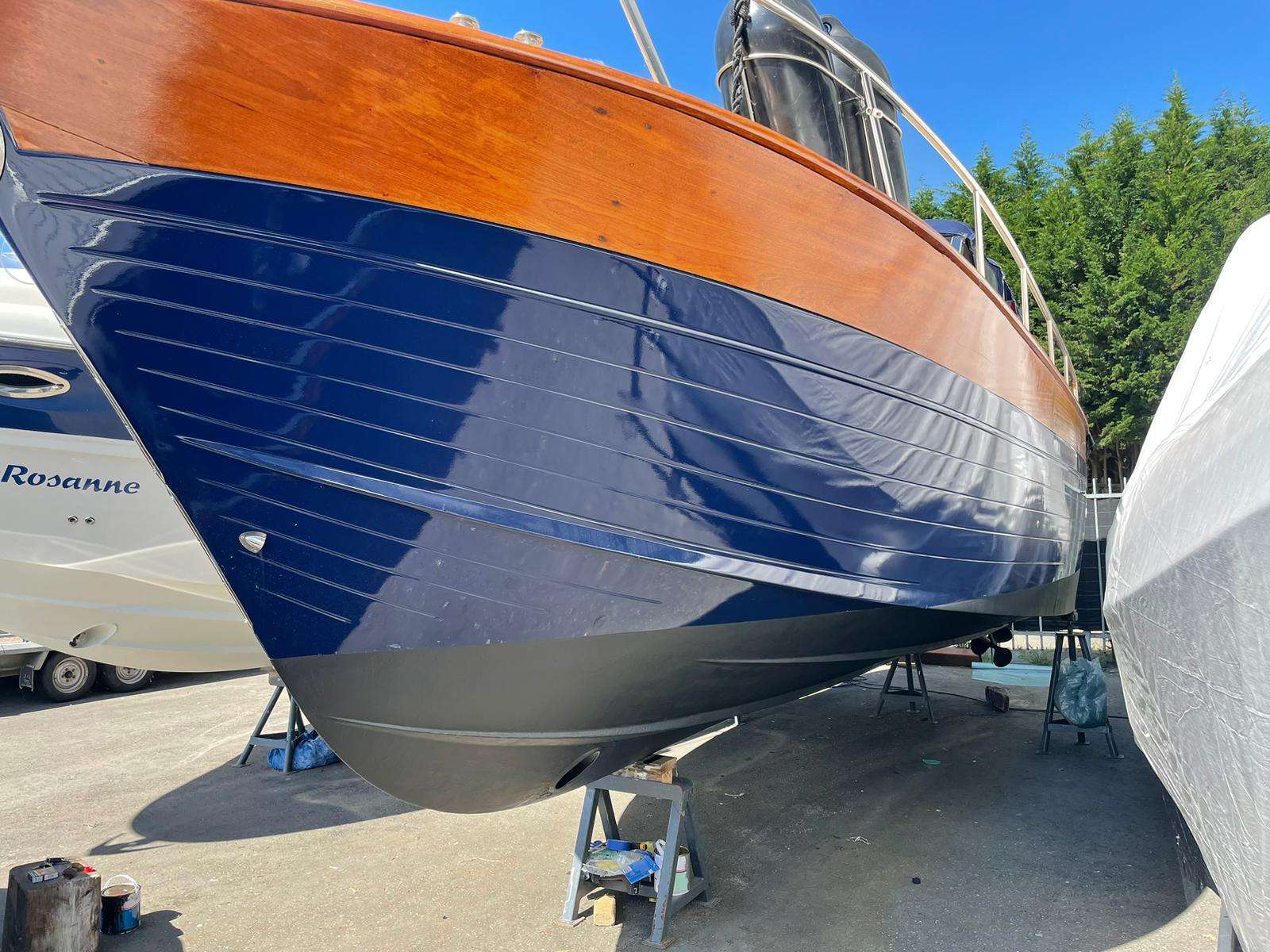 Apreamare 9 Semicabinato