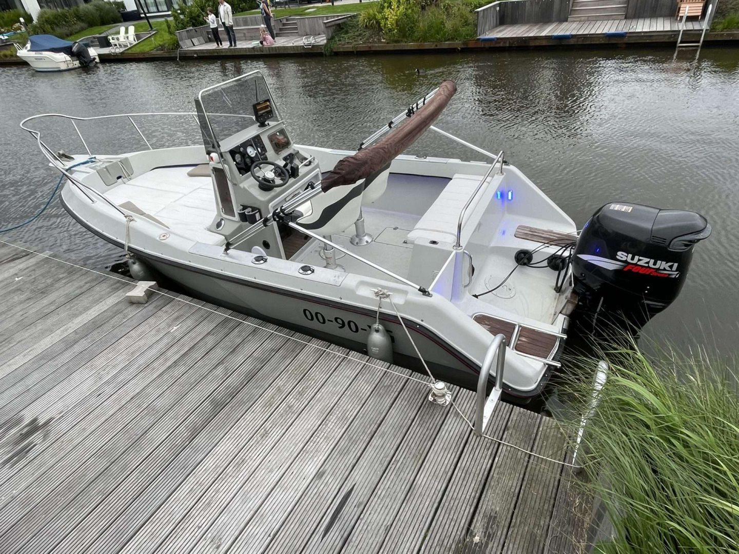 Elan 5.70 Fisherman / Consoleboot / Vissersboot / 140 PK Suzuki