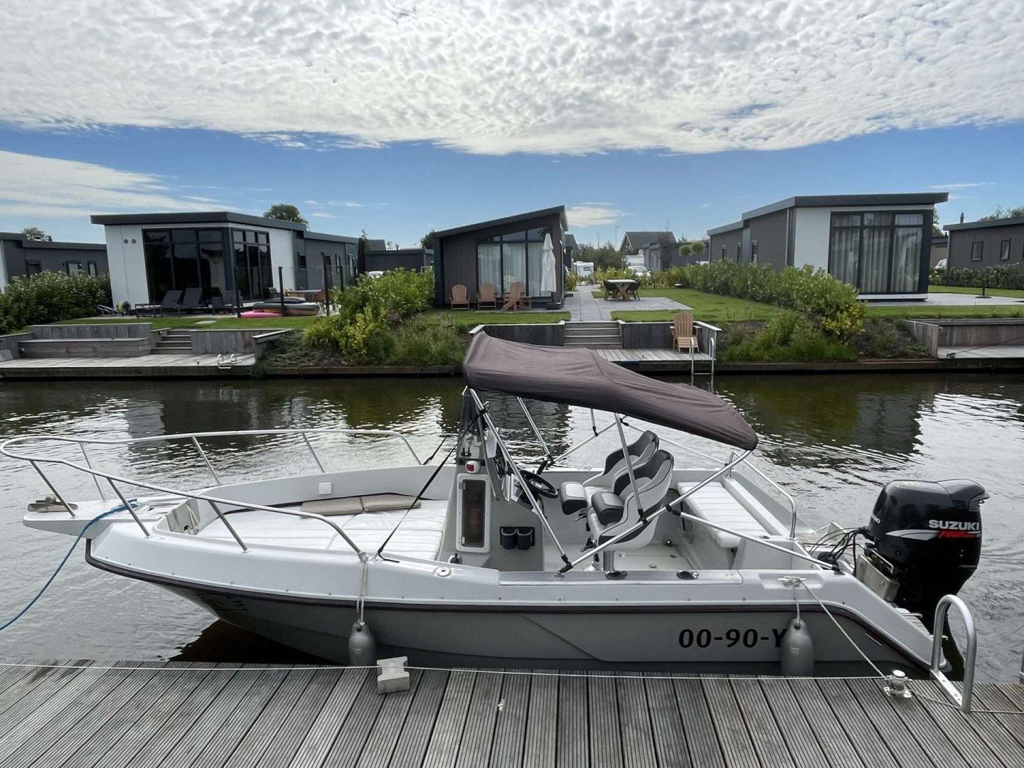 Elan 5.70 Fisherman / Consoleboot / Vissersboot / 140 PK Suzuki