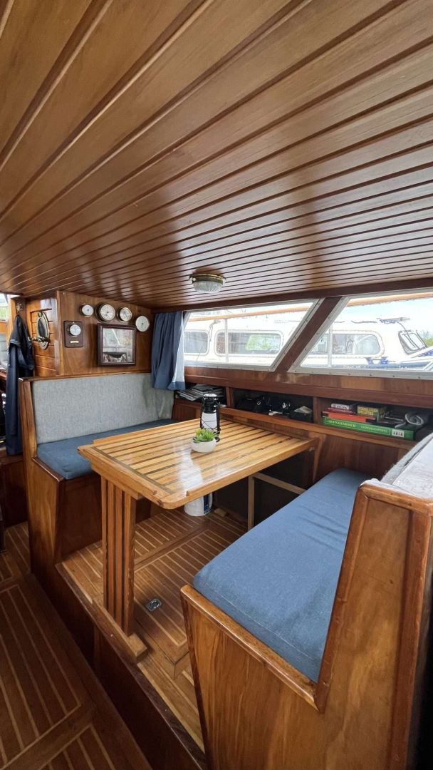 Jako 1160 goed onderhouden motorboot