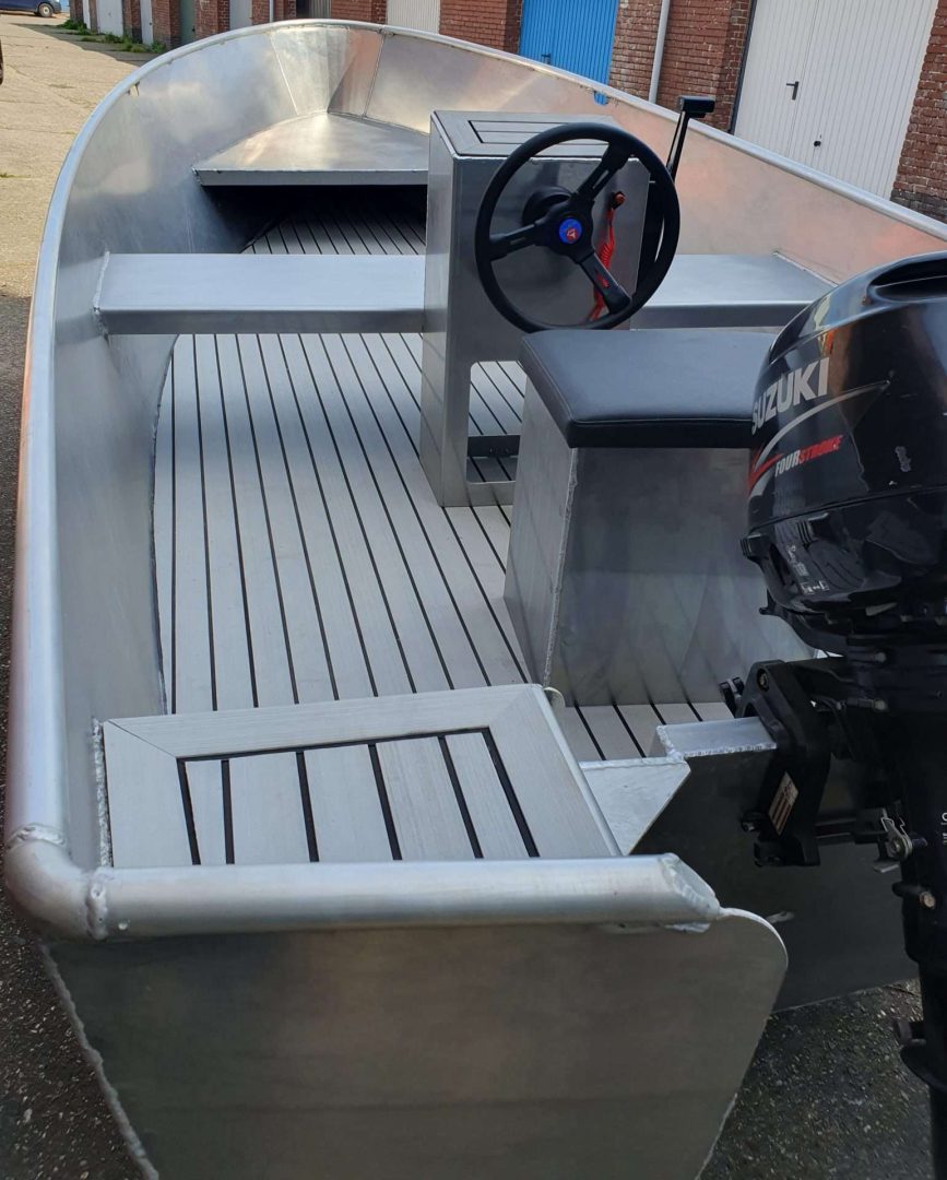 Aluminium sloep 485