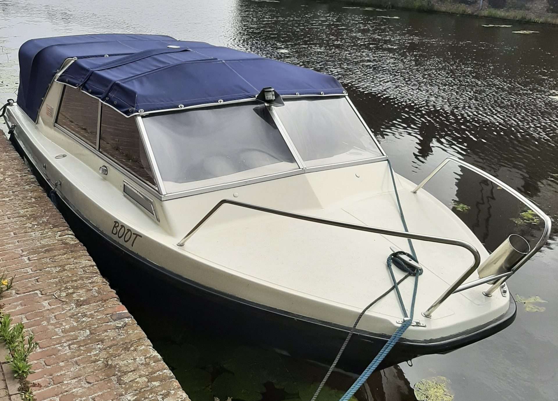 Mooie Kajuitboot OCKELBO