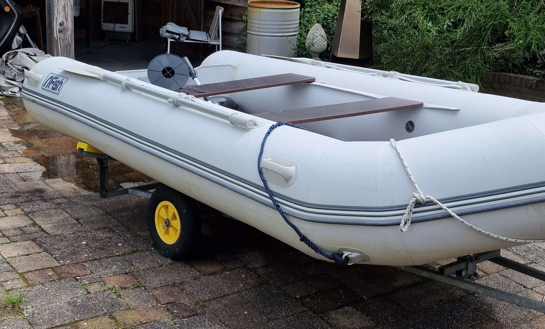 Fish 380 rubberboot met motor