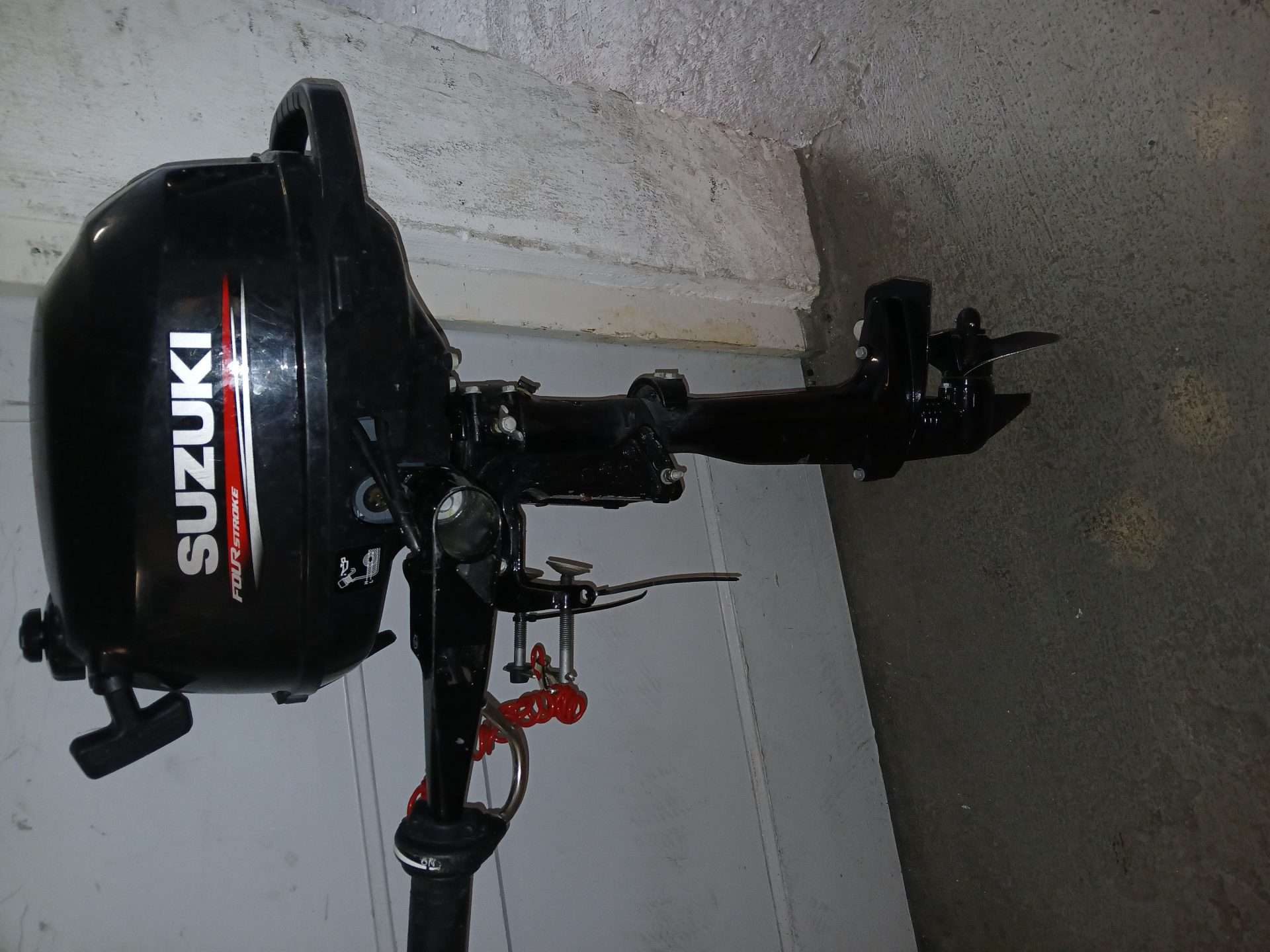 Leuke kinderboot marineren 305 + bb 2,5pk