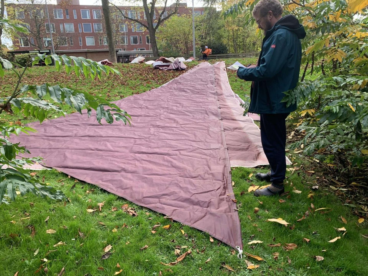 Bruine dacron zeilen van kotter