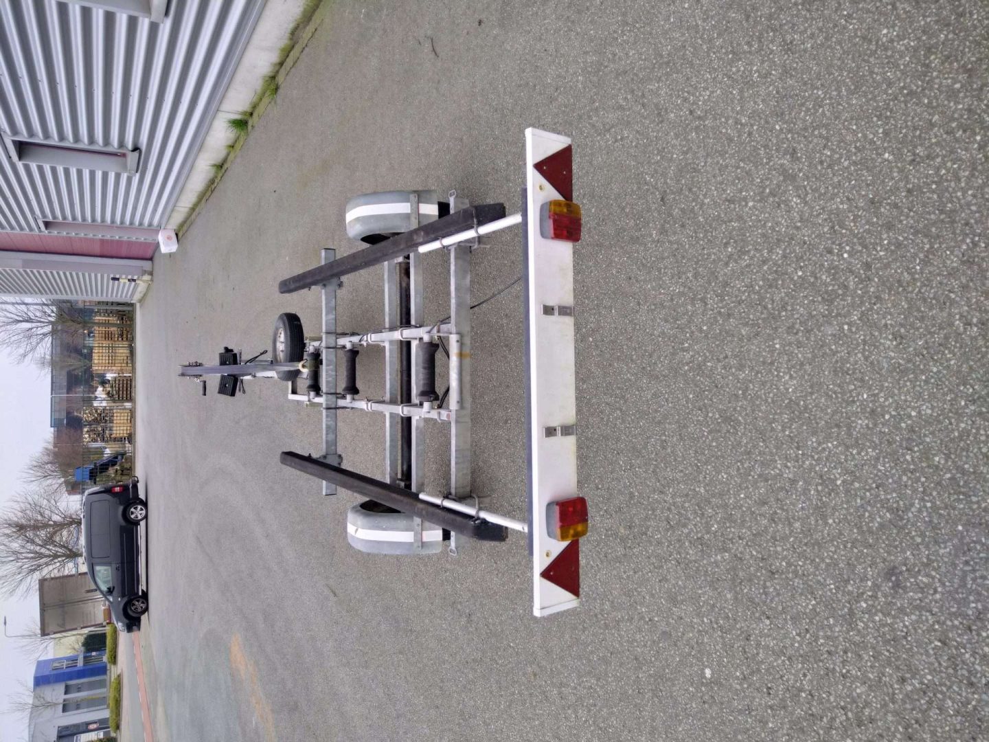 (Rubber) ( platbodem) (console boot) trailer