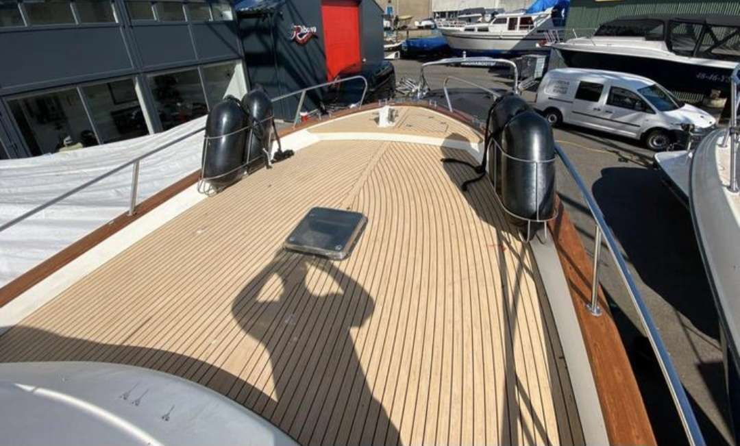 Apreamare 9 Semicabinato