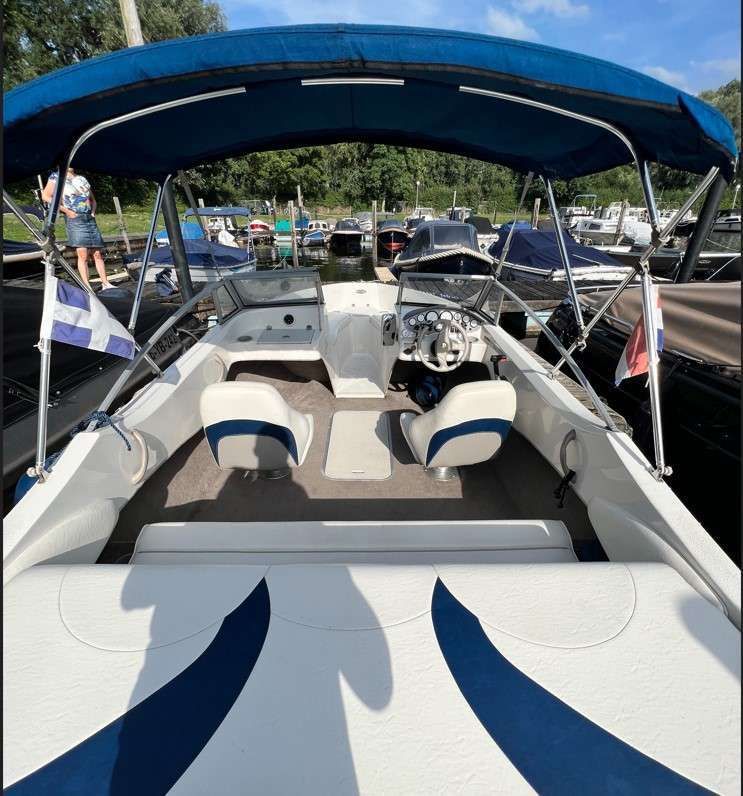 Stingray 195 RX Bowrider
