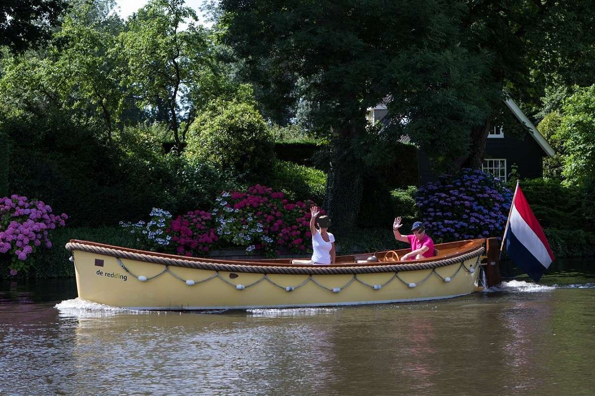 Luxe Reddingsloep 750