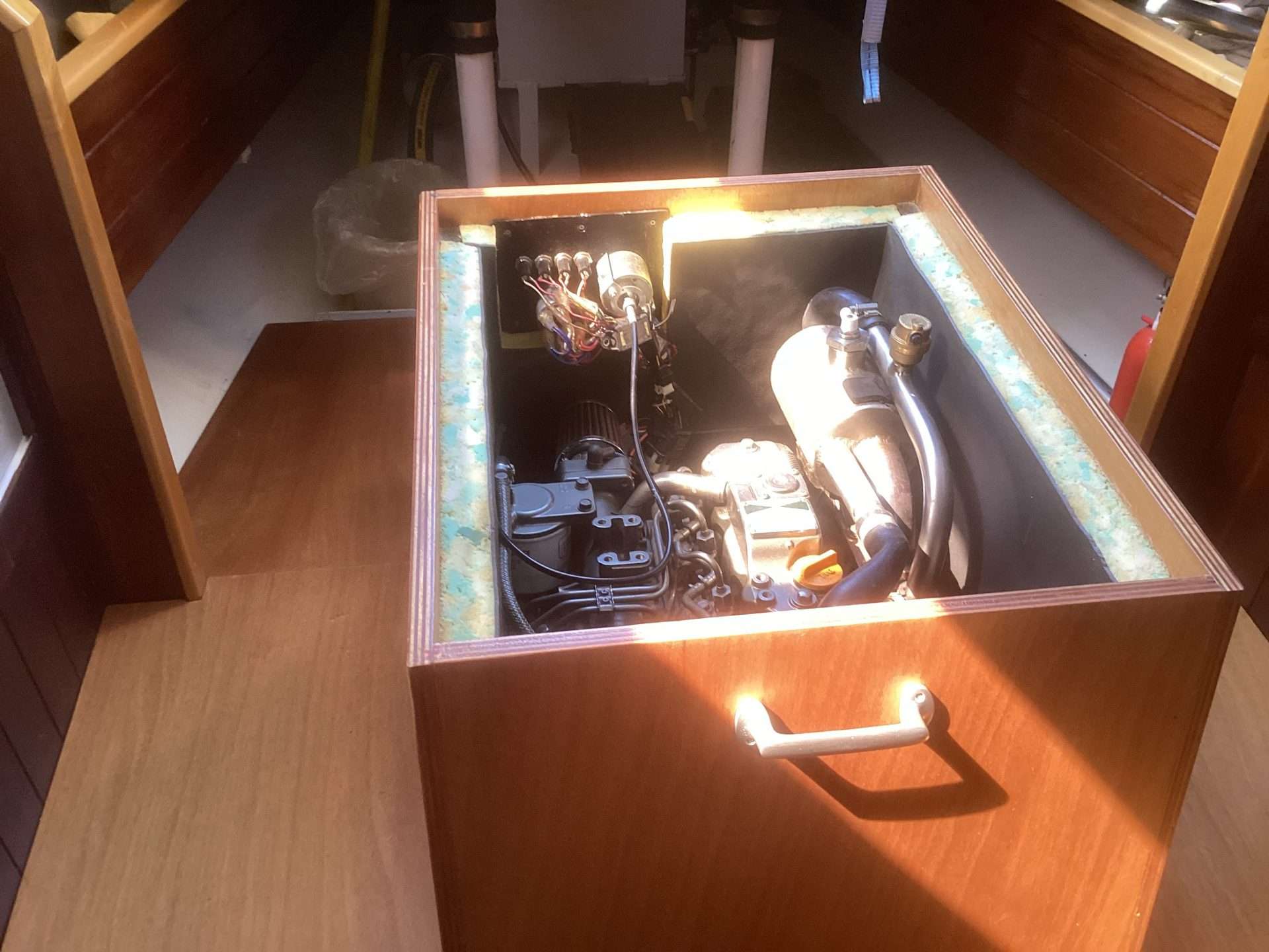 Meteoor zeilboot, stalen knikspant