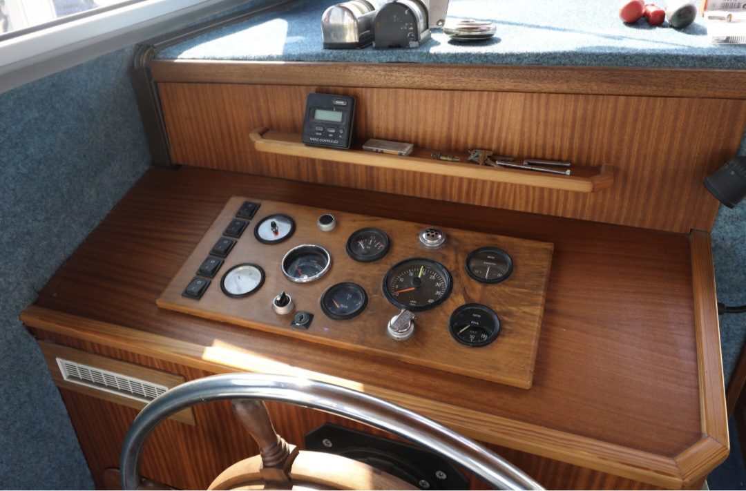 Succes 920 motorkruiser – VERKOCHT