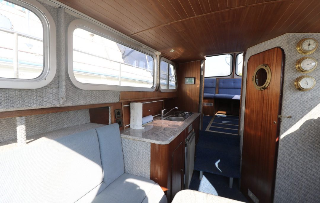 Succes 920 motorkruiser – VERKOCHT