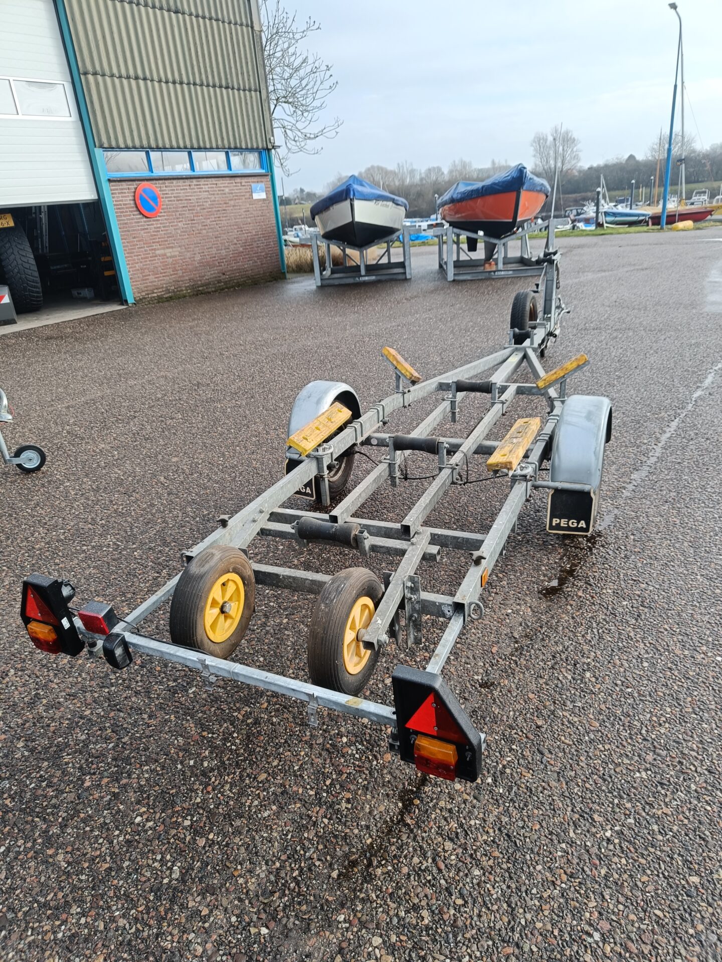 PEGA 500/525 Comfort Boottrailer