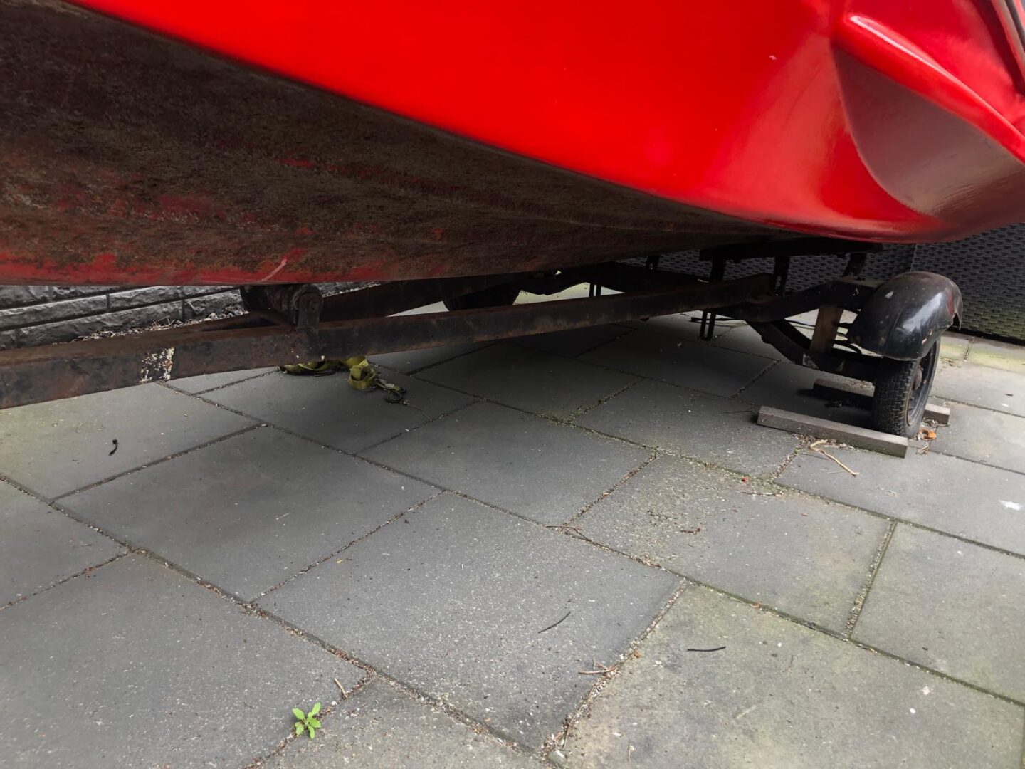 Vintage speedboot zonder vaarbewijs te bevaren