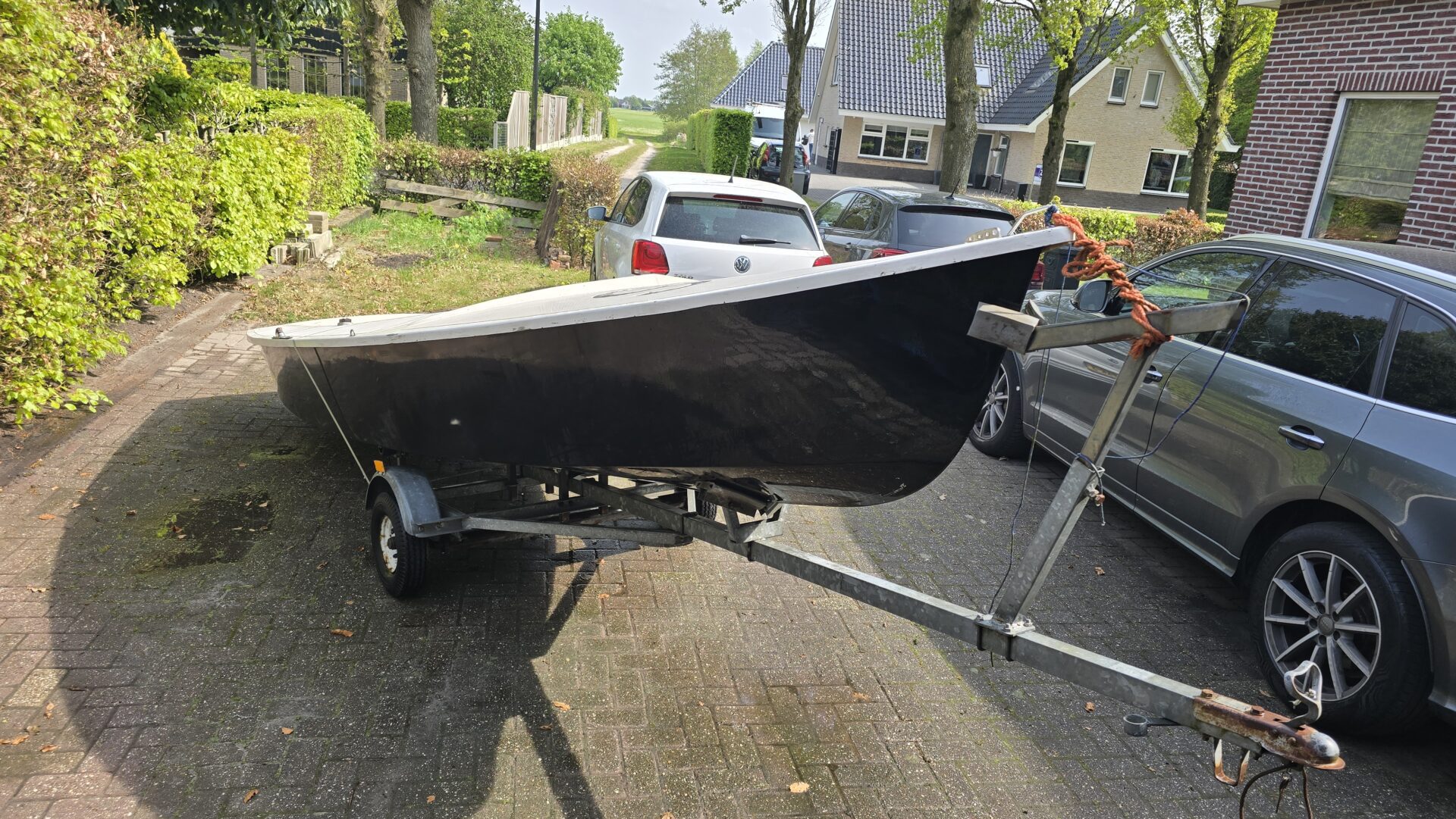Polyester Schakel met trailer + buitenboordmotor