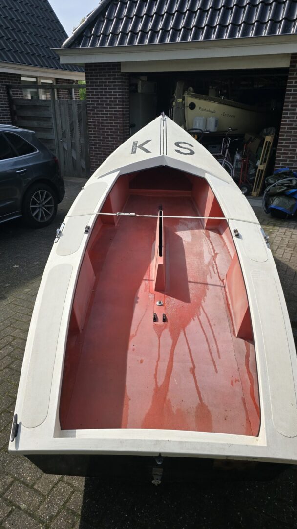Polyester Schakel met trailer + buitenboordmotor