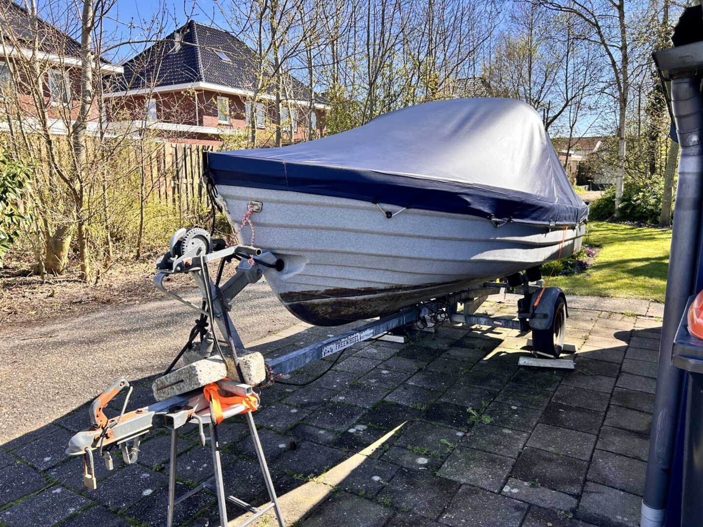 Pionier maxi, onverwoestbare kunststof boot inclusief trailer