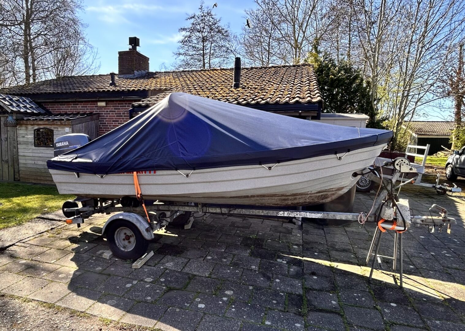 Pionier maxi, onverwoestbare kunststof boot inclusief trailer