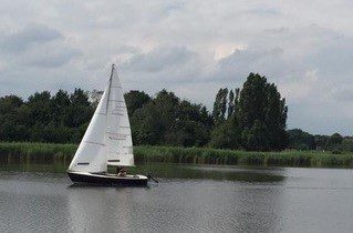 Open kielboot Carinco 606, daysailer, ontwerp Dick Koopmans