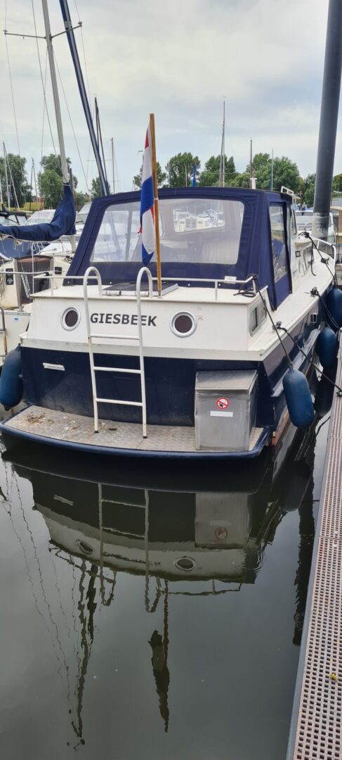 Curtivenne 830 OK AK
