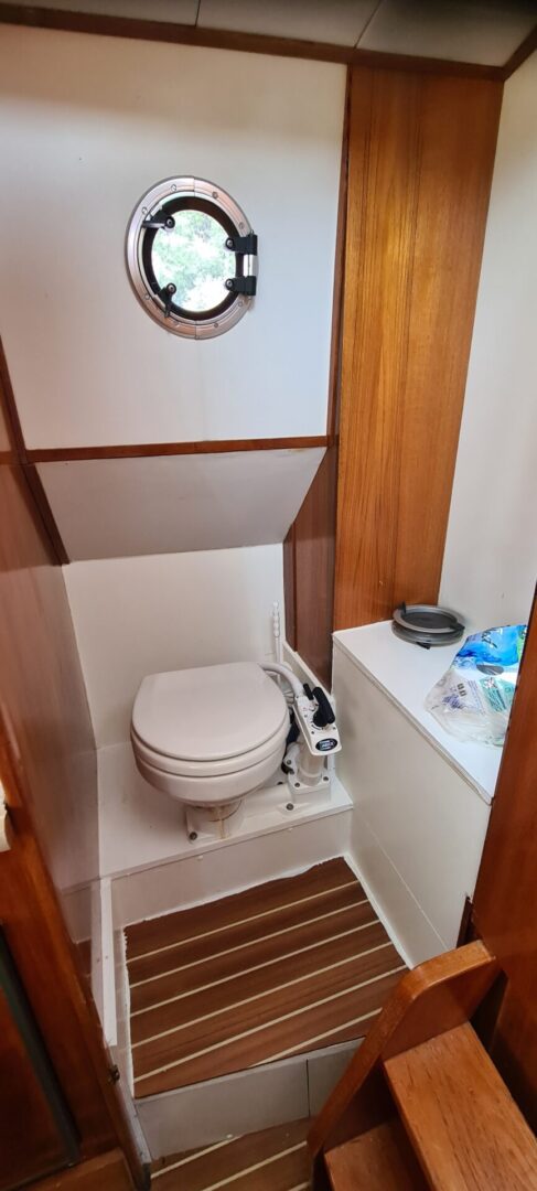 Curtivenne 830 OK AK