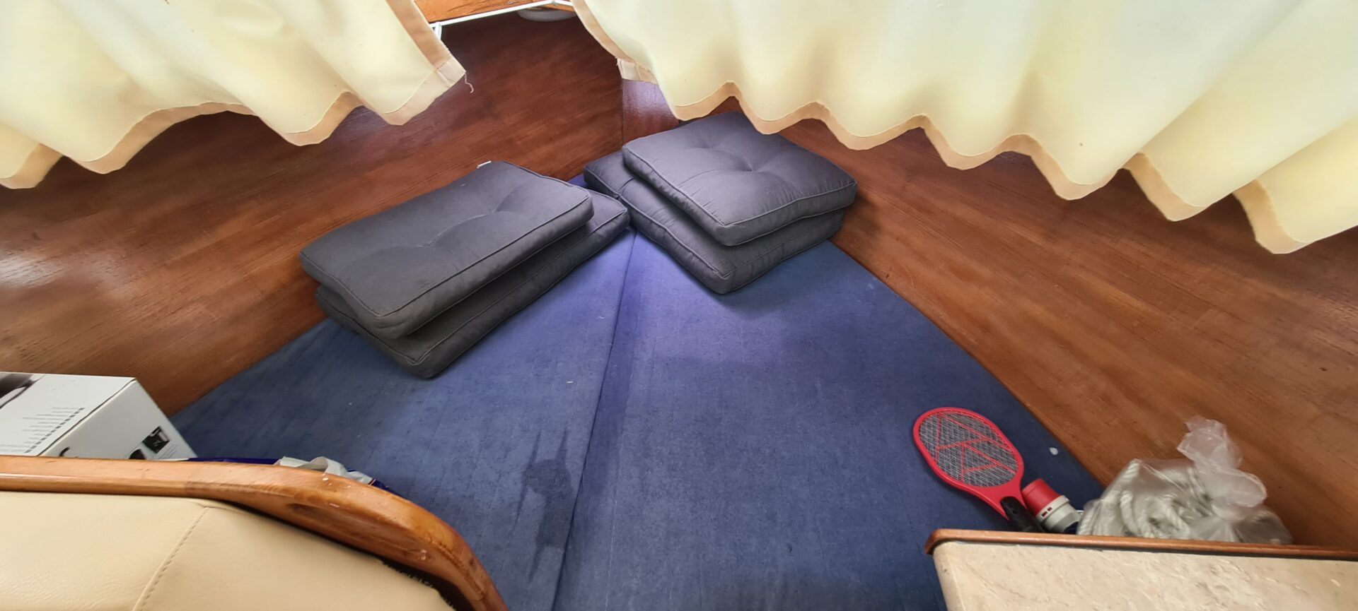 Curtivenne 830 OK AK