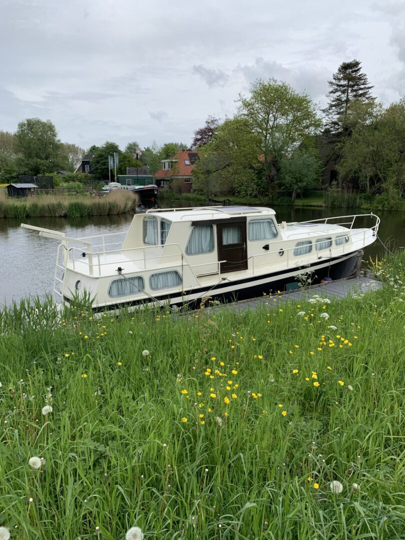 De Vries Lentsch plezierjacht te koop