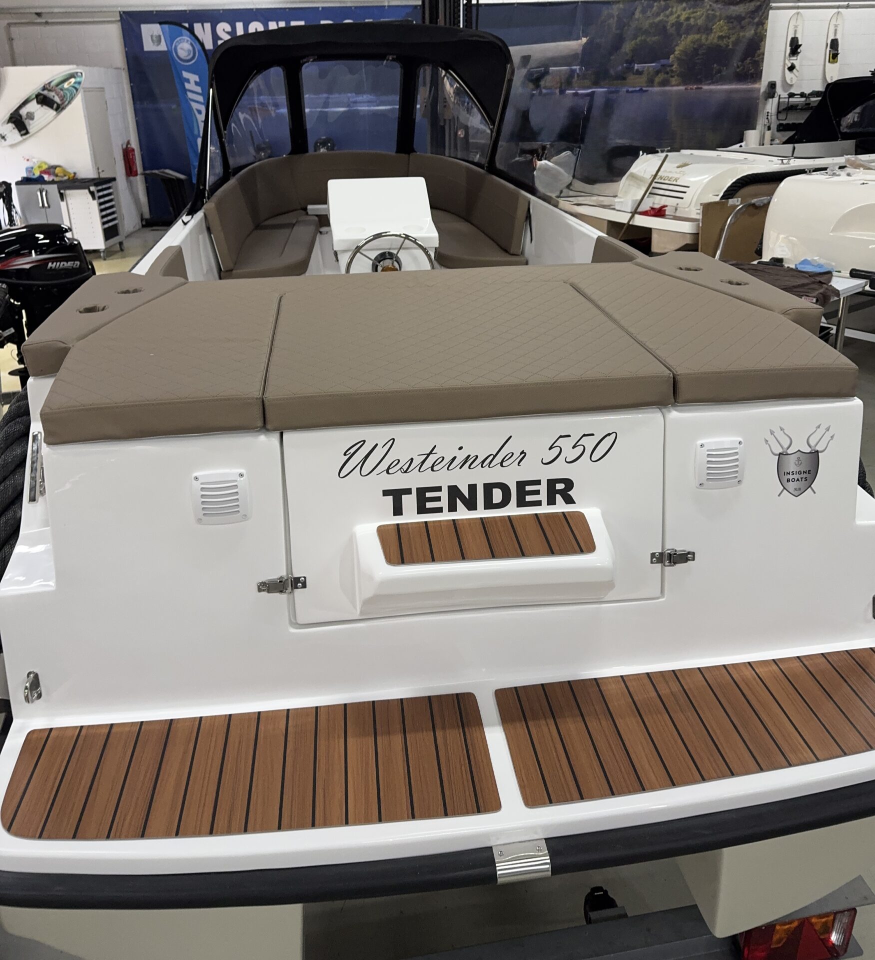 Westeinder 550 Tender